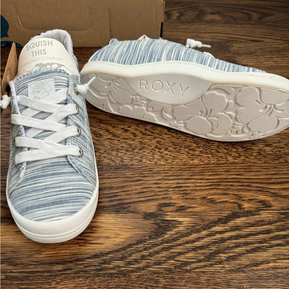 Roxy Women’s Bayshore III Blue Ashes &
White Slip-On Sneakers Shoes 5.5 NEW - Picture 6 of 8